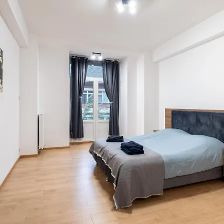 Nomad - Henin * Charleroi