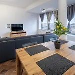 Nomad - Henin * Charleroi