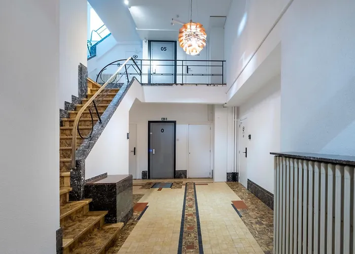 Nomad - Henin * 샤를루아